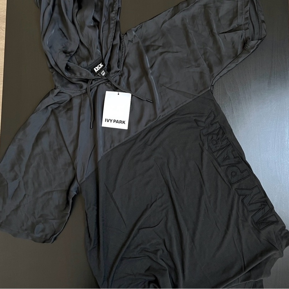 IVY PARK Charcoal Hooded Tee